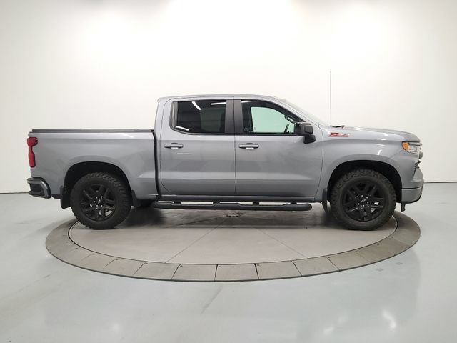 Used 2024 Chevrolet Silverado 1500 RST w/ Z71 Off-Road Package AWD/4WD image 8