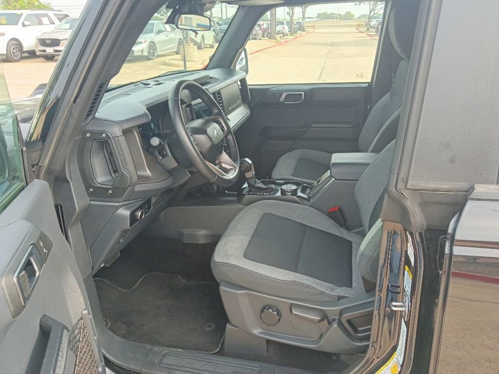 Used 2025 Ford Bronco Big Bend AWD/4WD image 3