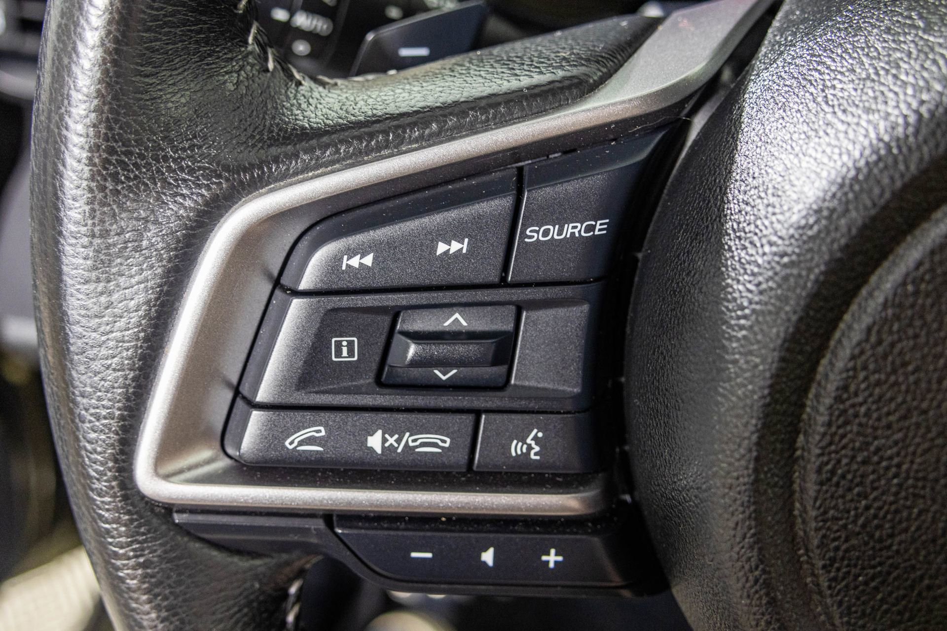 Used 2024 Subaru Outback Premium image 31