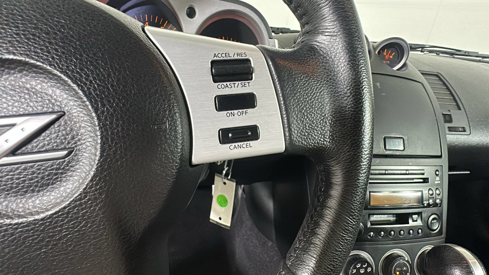 Used 2004 Nissan 350Z Touring RWD image 22