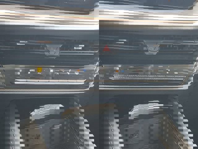 New 2026 Buick Envision Avenir image 18