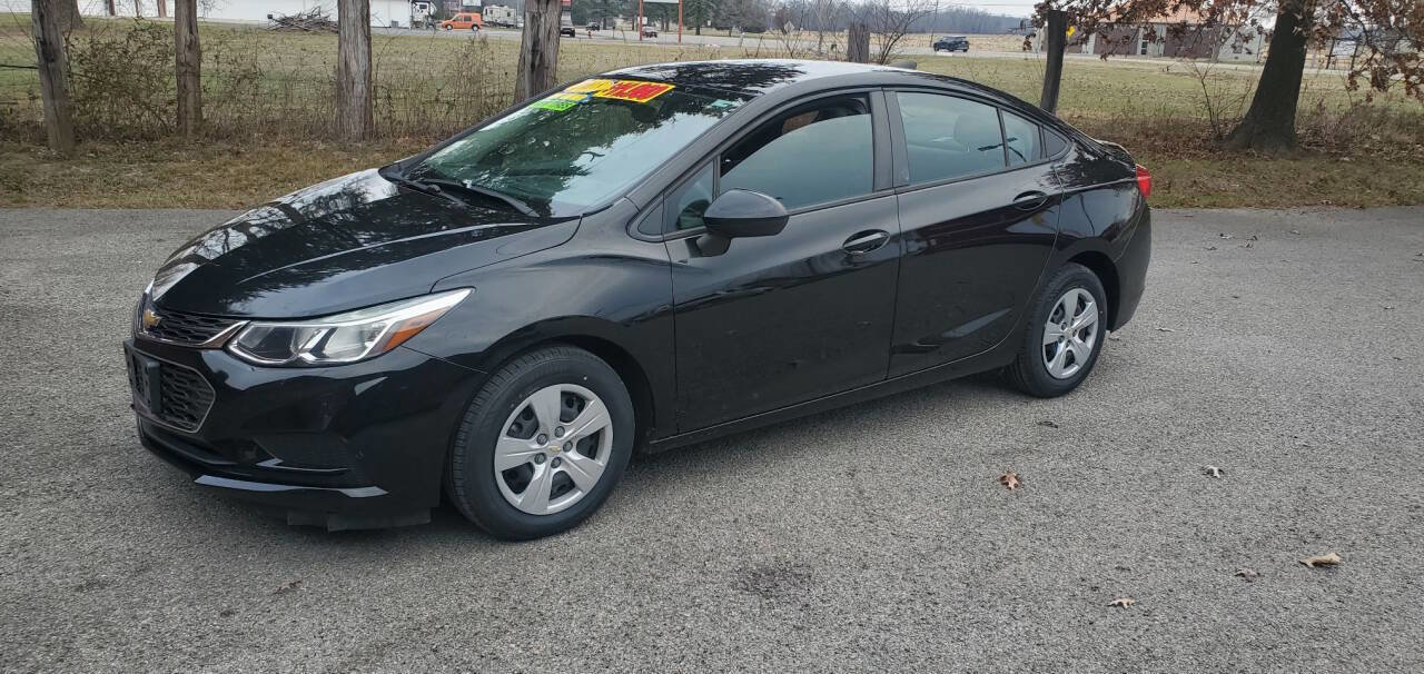 Used 2018 Chevrolet Cruze LS image 1