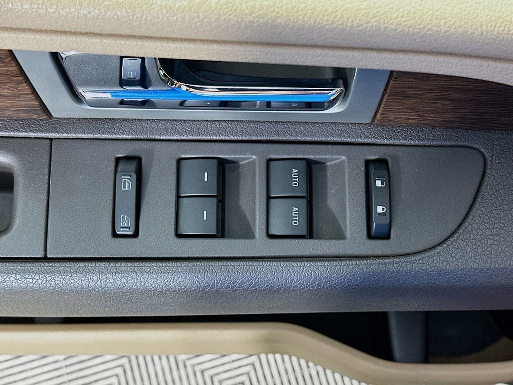 Used 2014 Ford F150 Lariat w/ Equipment Group 502A Luxury image 22