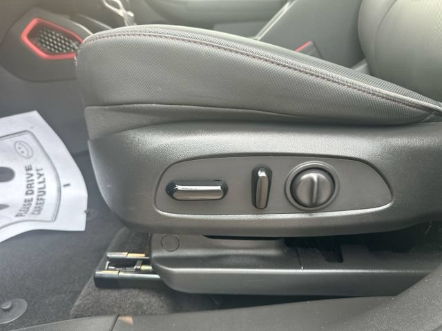 Used 2022 Chevrolet TrailBlazer RS w/ Technology Package AWD/4WD image 14