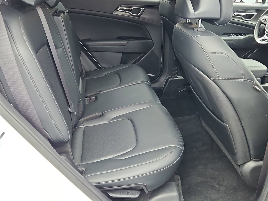 Used 2023 Kia Sportage EX image 18