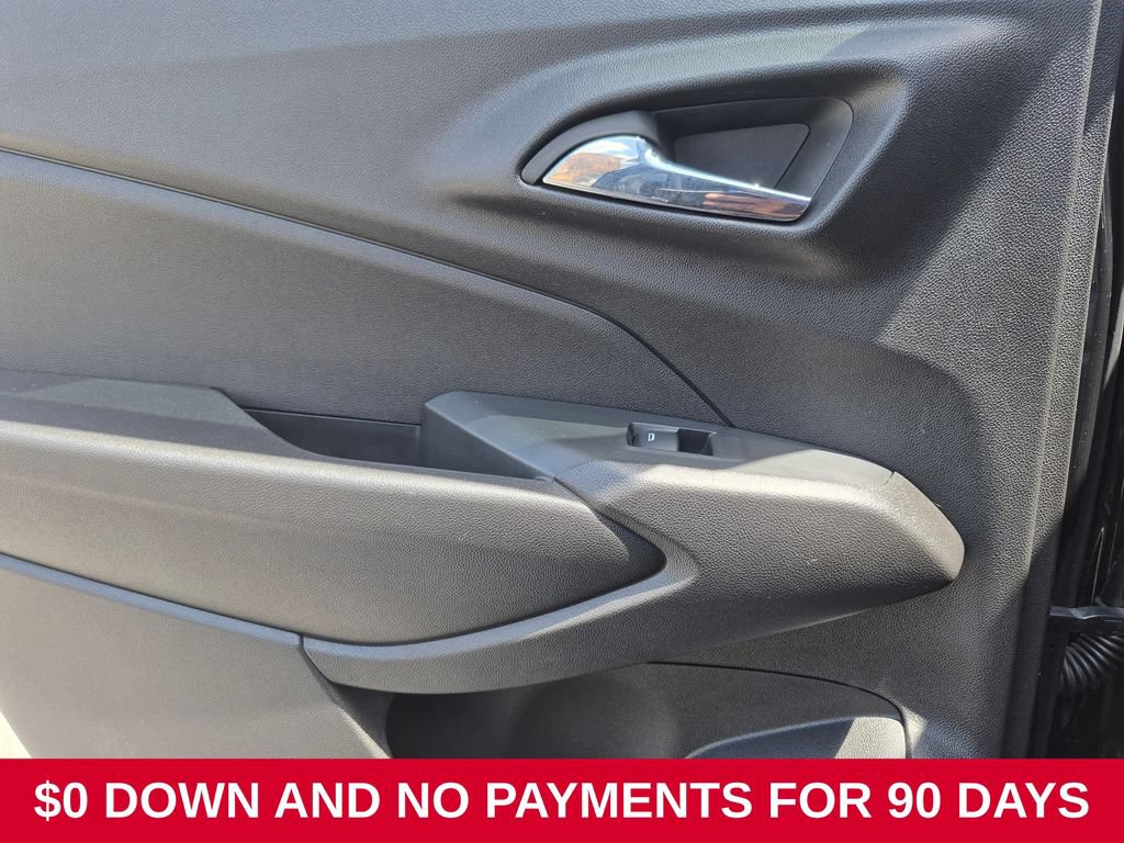 Used 2025 Chevrolet Trax LT w/ LT Convenience Package FWD image 23