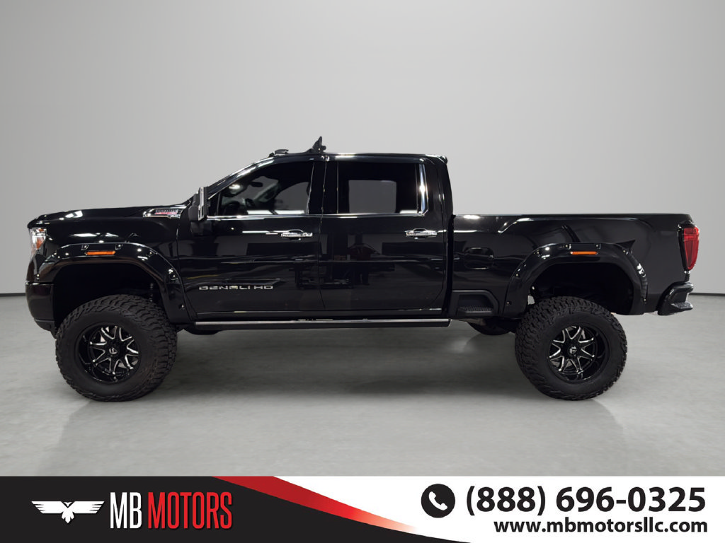 Used 2023 GMC Sierra 3500 Denali w/ Denali Black Diamond Edition AWD/4WD image 2