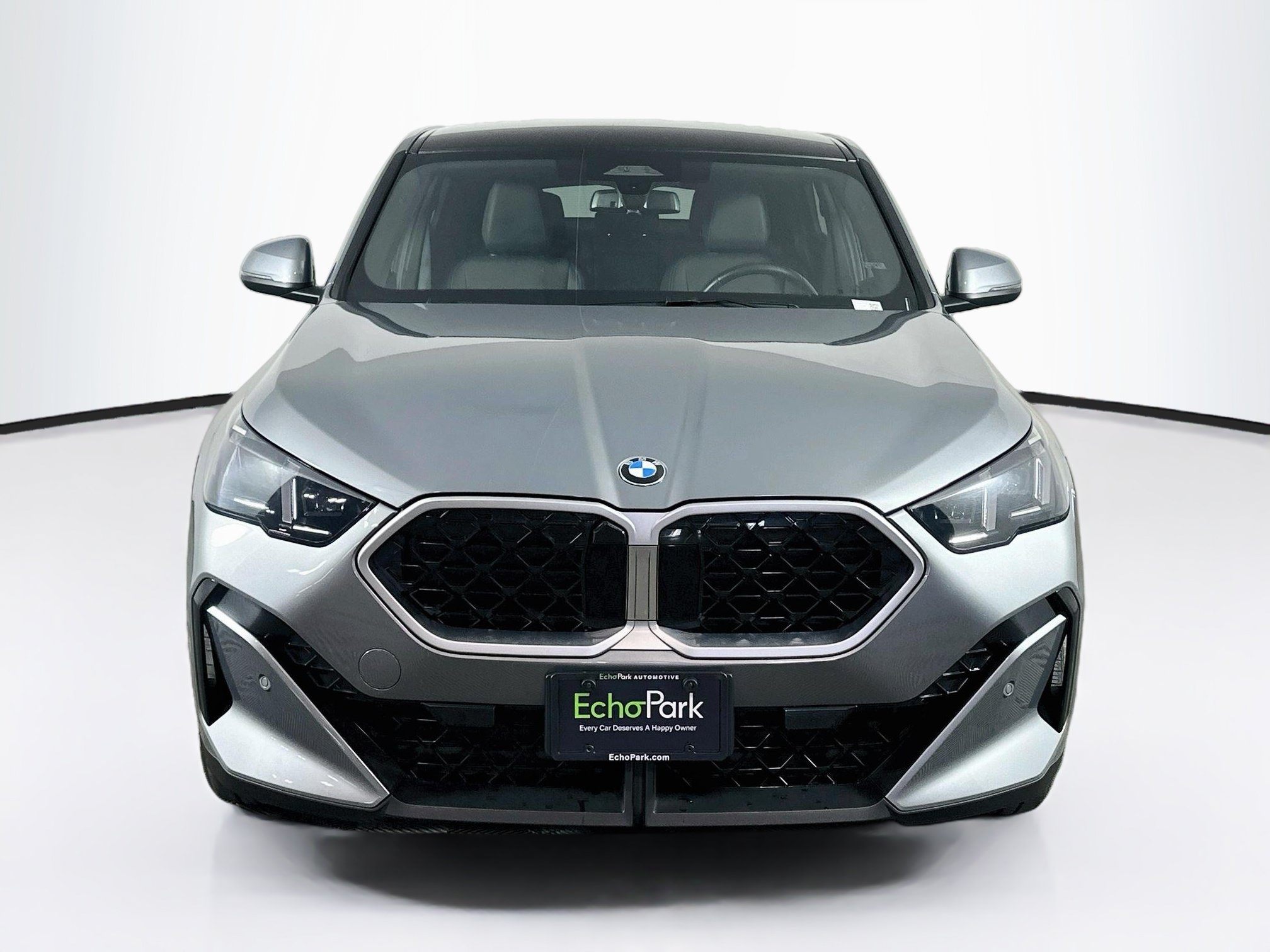 Used 2026 BMW X2 xDrive28i AWD/4WD image 2