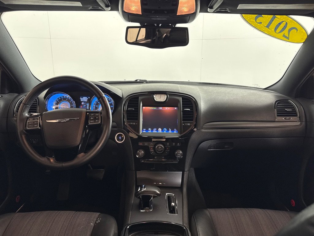 Used 2013 Chrysler 300 S image 22