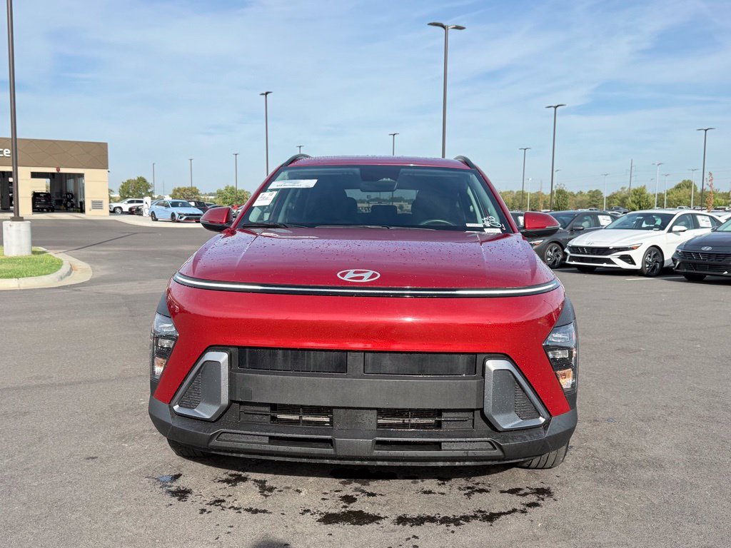 Certified 2025 Hyundai Kona SEL FWD image 2