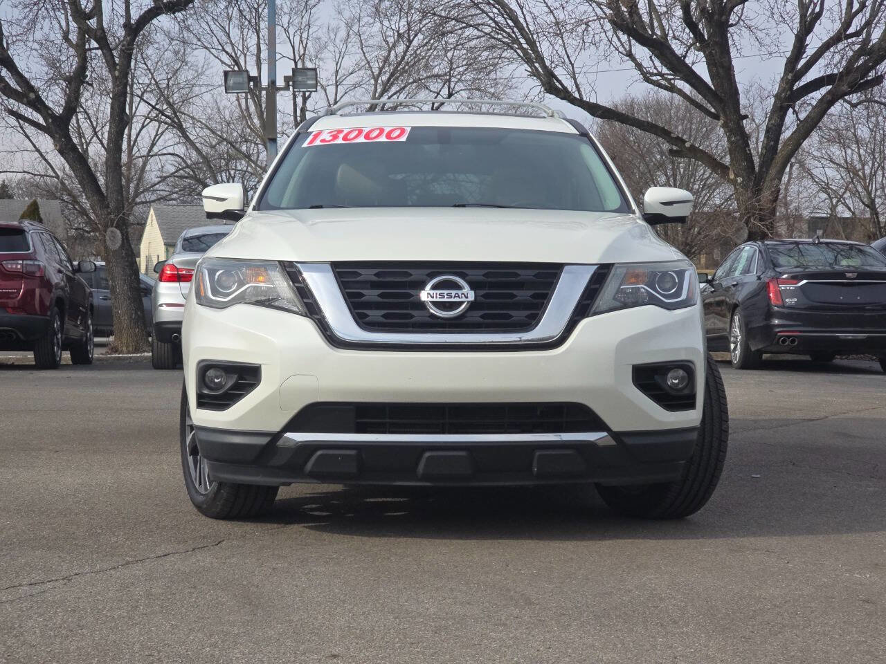 Used 2017 Nissan Pathfinder Platinum image 5