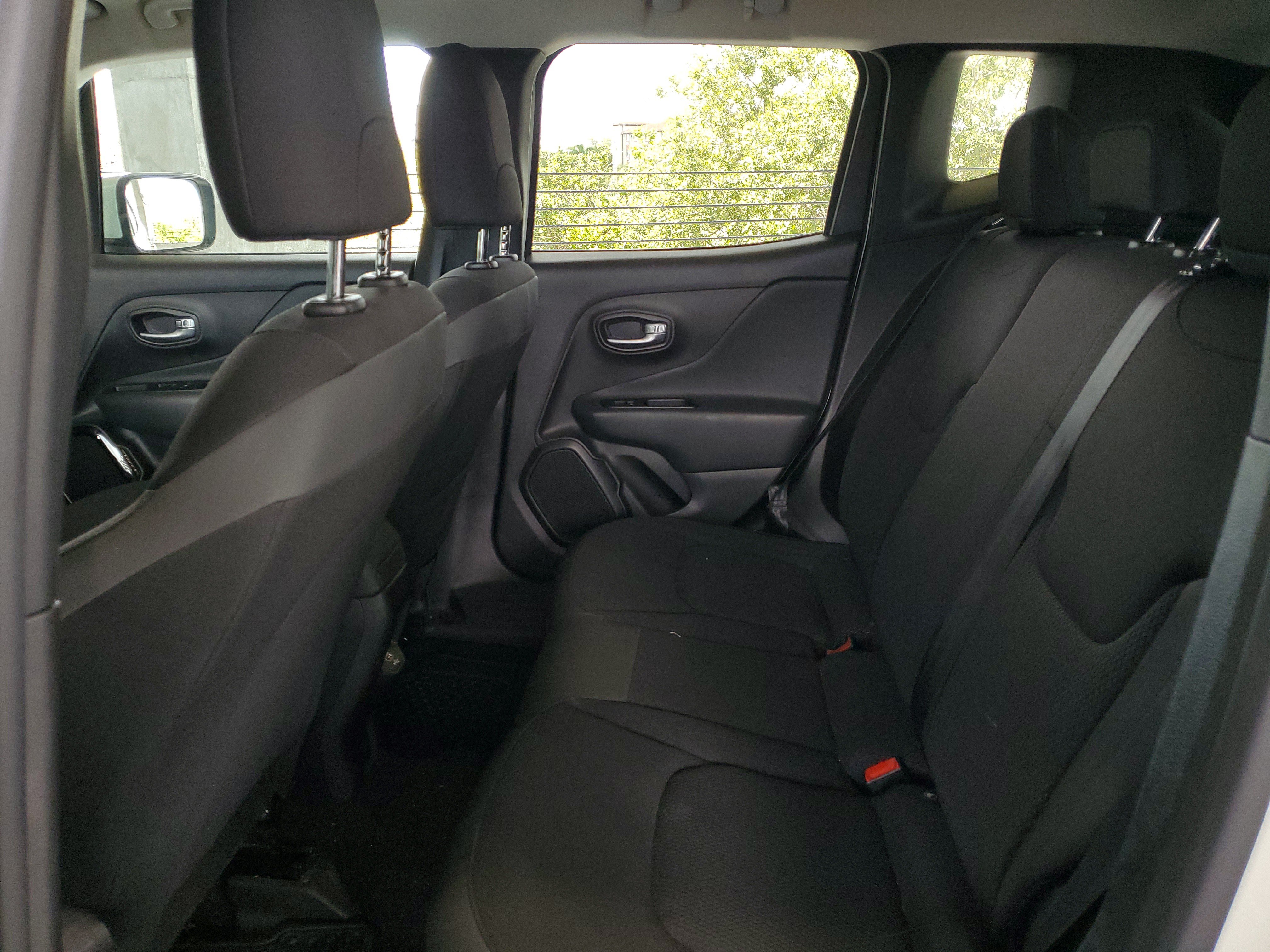 Certified 2020 Jeep Renegade Altitude AWD/4WD image 9
