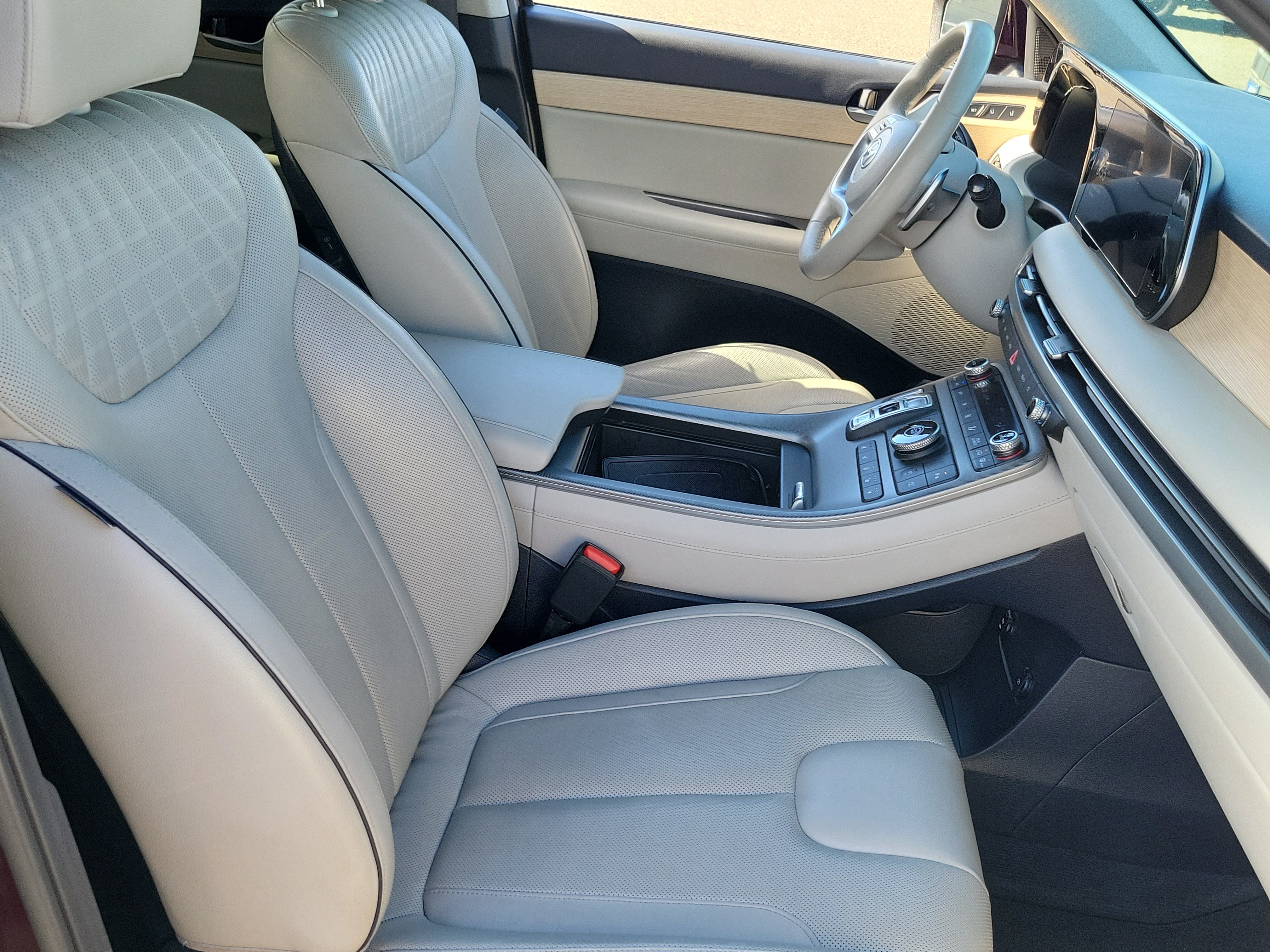 Used 2024 Hyundai Palisade Limited FWD image 22