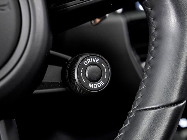 Certified 2024 Porsche Macan GTS image 16