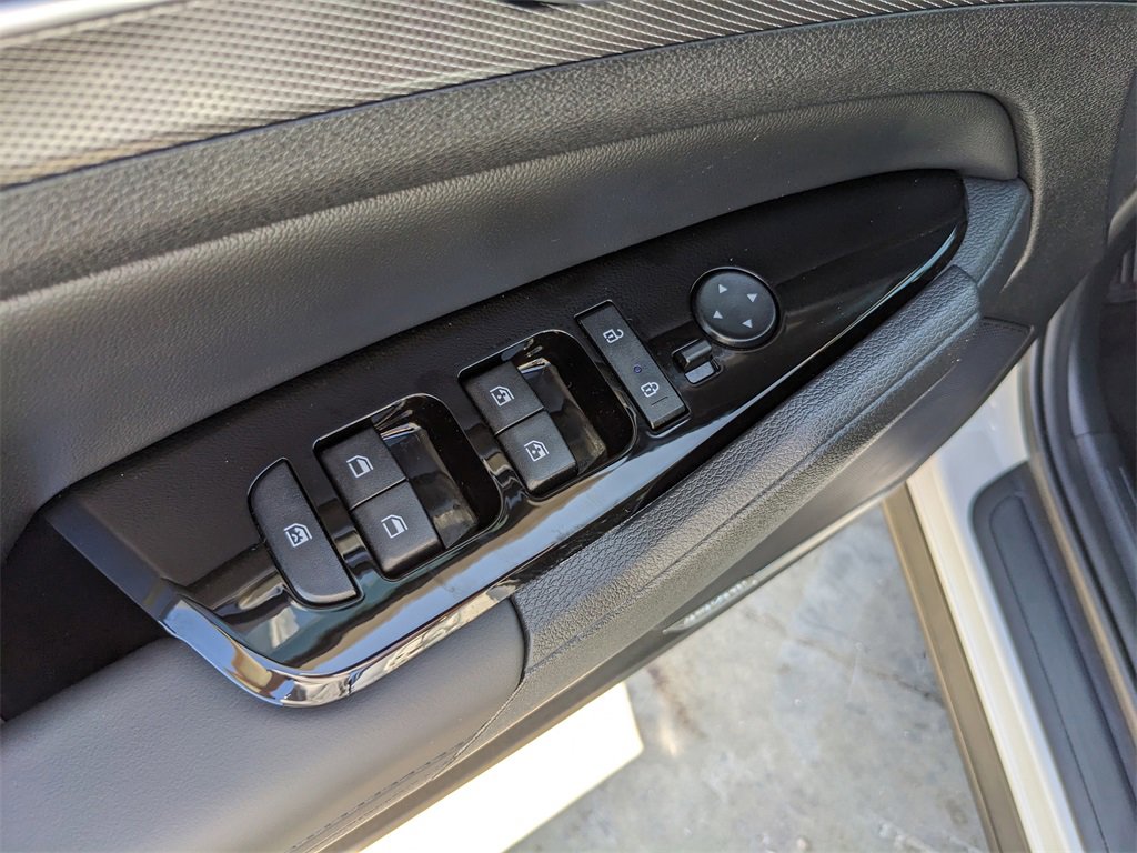 Certified 2025 Kia Sportage SX image 21