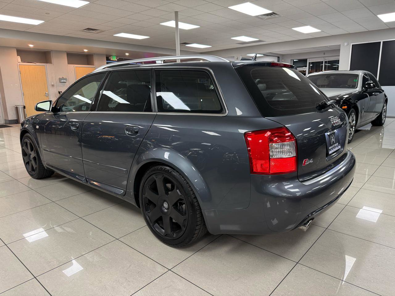 Used 2005 Audi S4 Avant AWD/4WD image 2