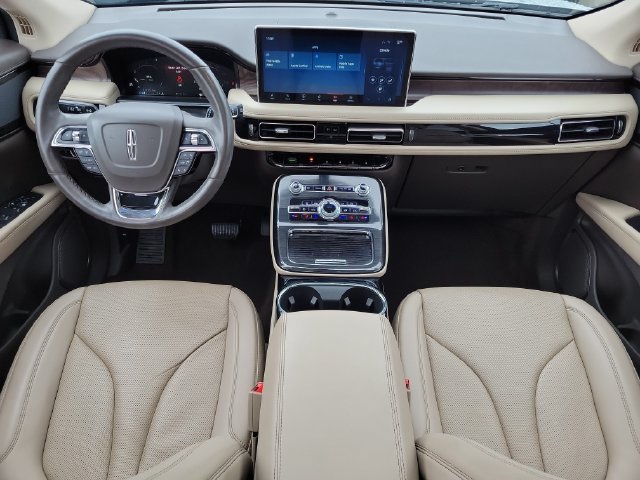 Used 2023 Lincoln Nautilus Reserve FWD image 25