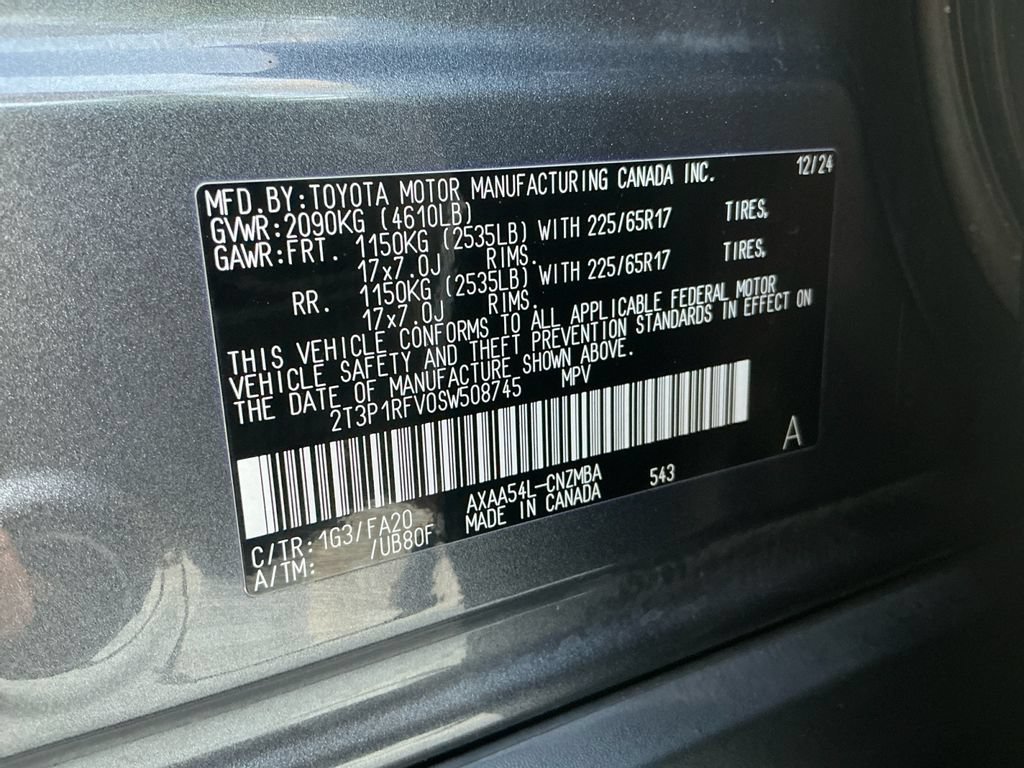 Used 2025 Toyota RAV4 XLE AWD/4WD image 30