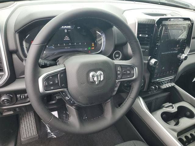 New 2026 RAM 1500 Big Horn AWD/4WD image 18