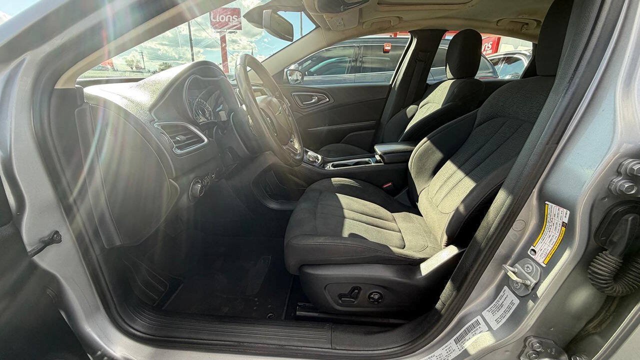 Used 2016 Chrysler 200 Limited w/ Anniversary Edition FWD image 11