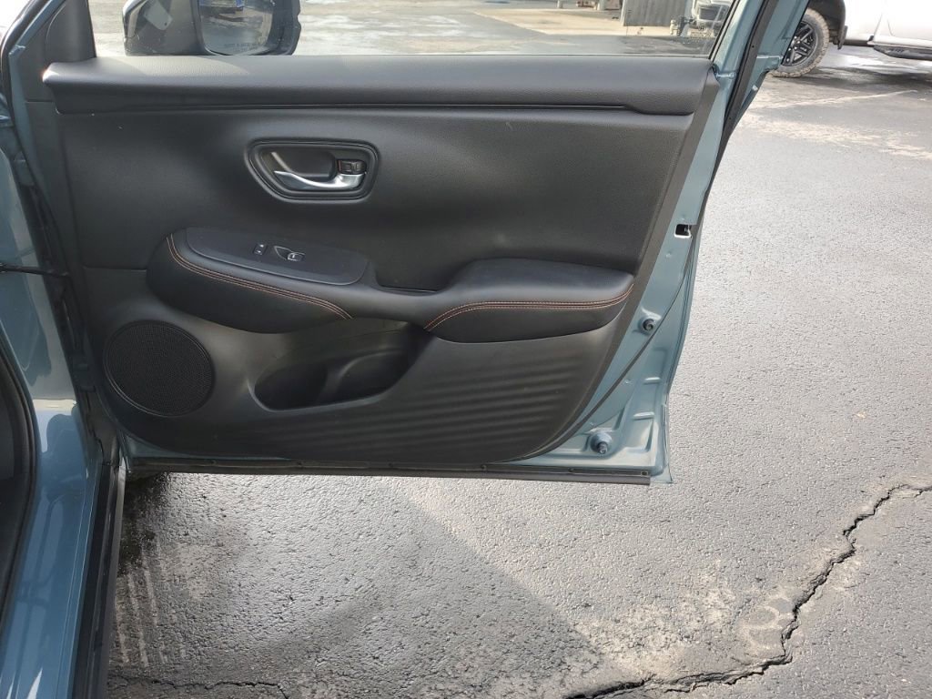 Certified 2023 Honda HR-V Sport image 29