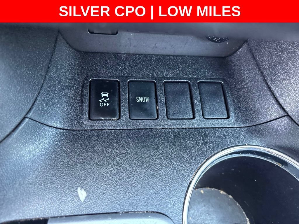 Used 2019 Toyota Highlander LE w/ Carpet Mat Package (TMS) FWD image 29