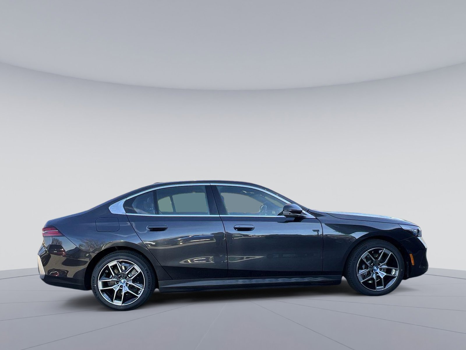 New 2025 BMW i5 xDrive40 w/ M Sport Package image 6