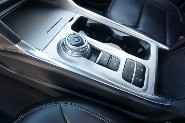 Certified 2022 Ford Explorer XLT w/ Equipment Group 202A RWD image 25