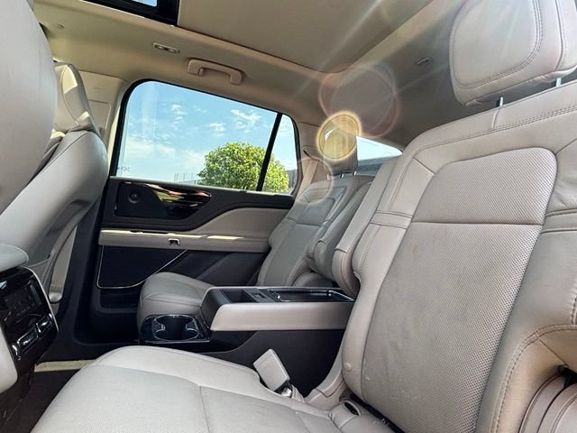 Used 2021 Lincoln Aviator Reserve w/ Equipment Group 201A AWD/4WD image 36
