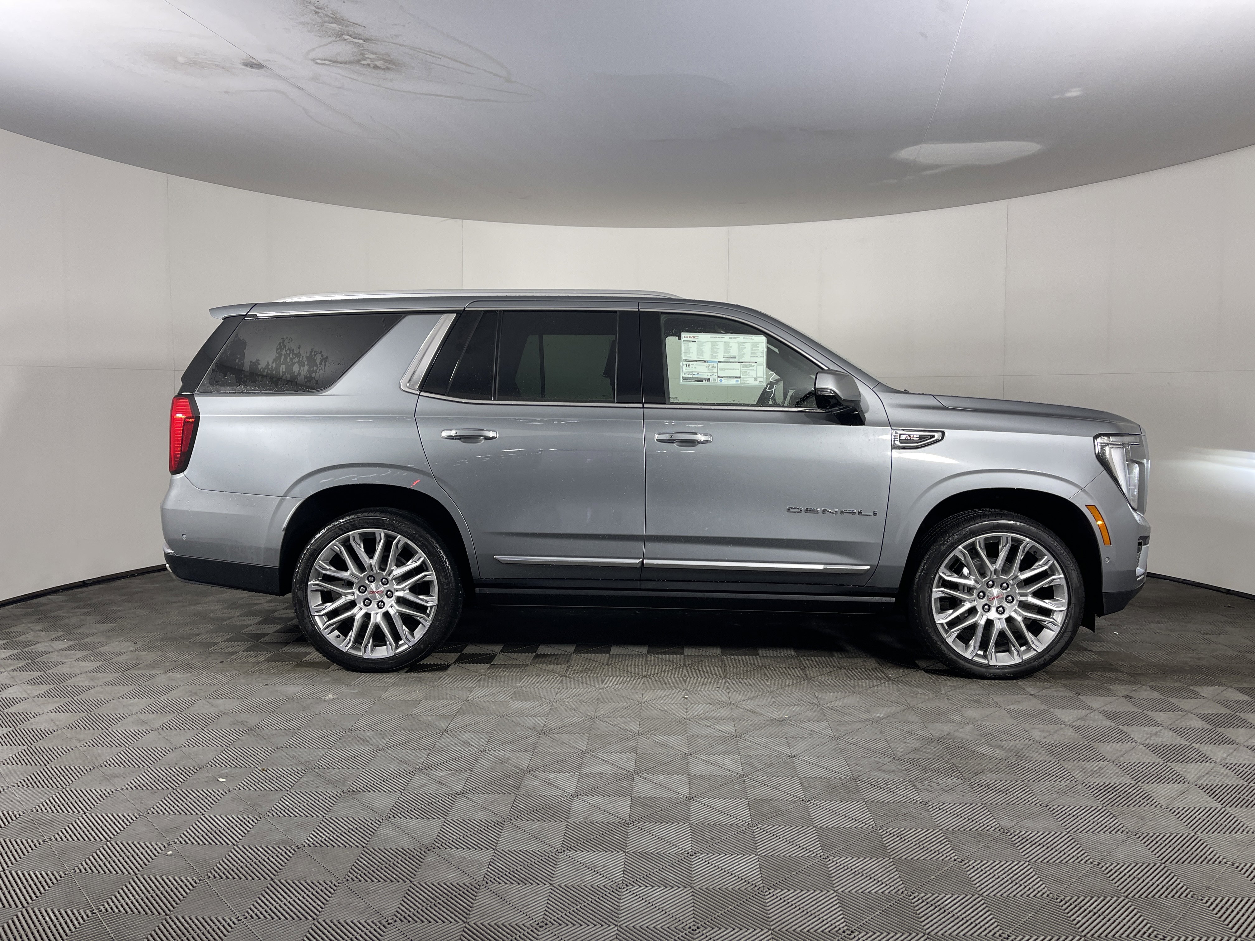 New 2026 GMC Yukon Denali w/ Denali Reserve Package image 5
