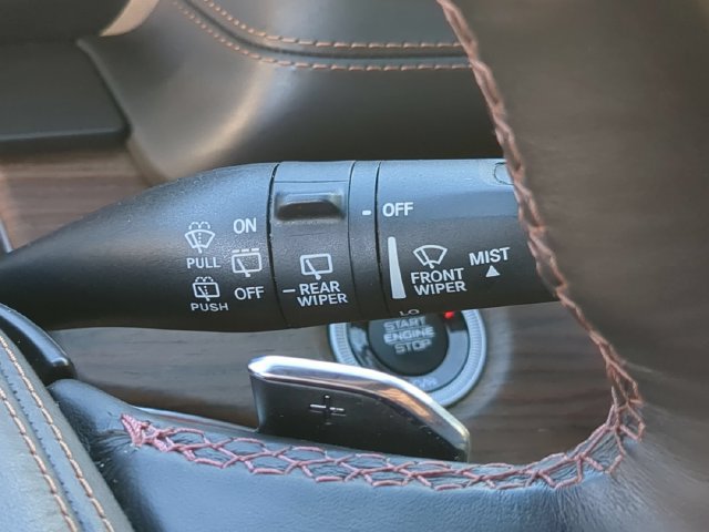 Used 2022 Jeep Grand Cherokee L Summit w/ Luxury Tech Group V AWD/4WD image 24