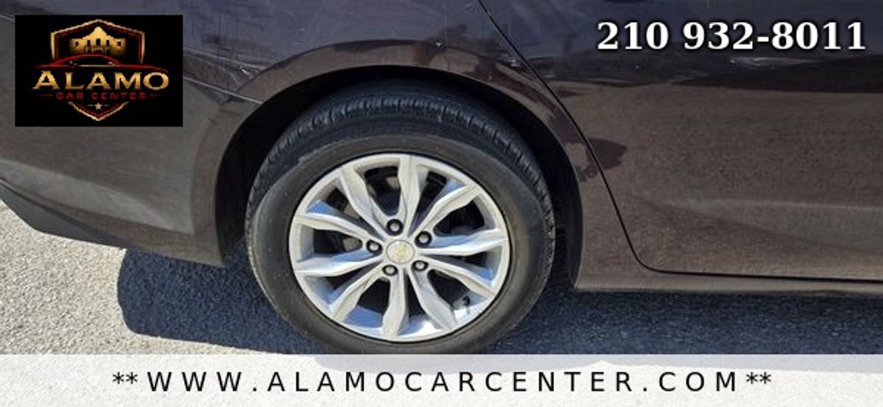 Used 2020 Chevrolet Malibu LT FWD image 13