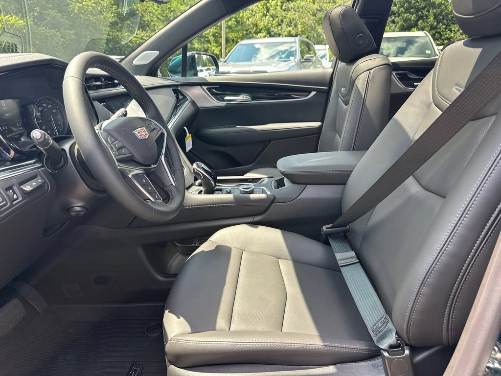 New 2026 Cadillac XT5 Premium Luxury w/ Driver Assist Package FWD image 9