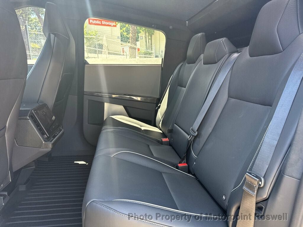 Used 2024 Tesla Cybertruck AWD Crew Cab image 16