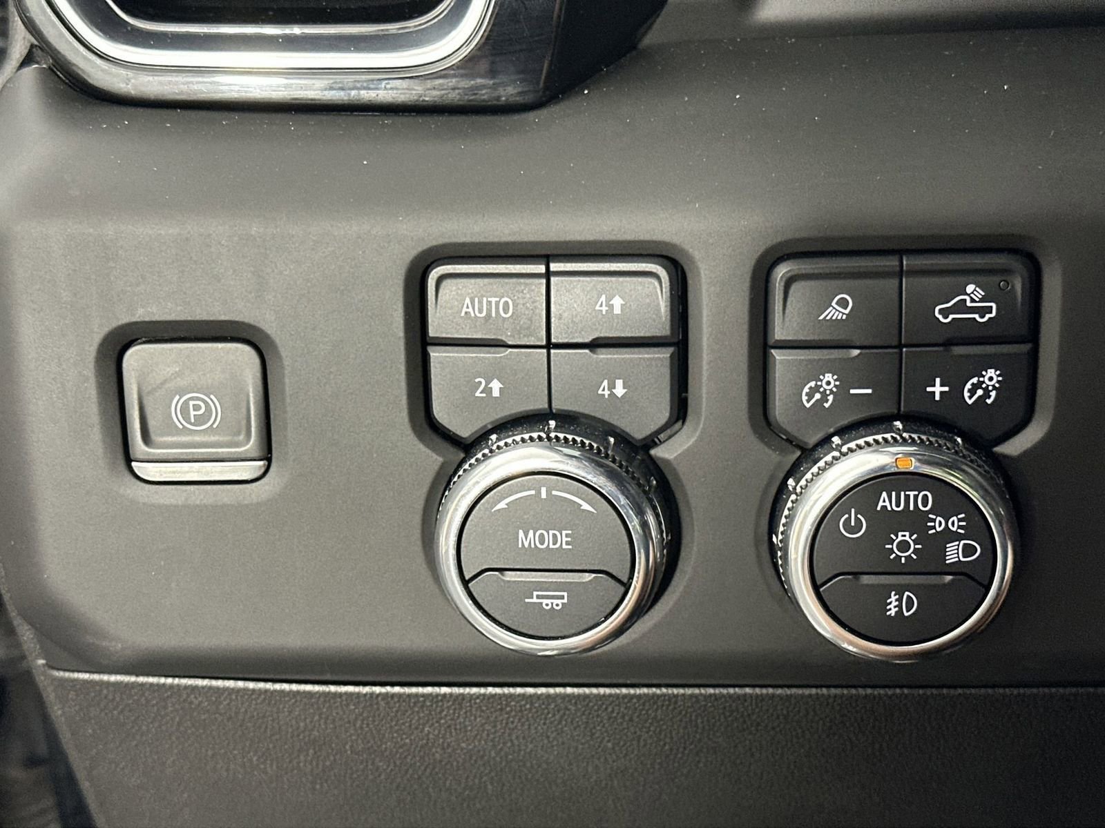 Used 2024 GMC Sierra 2500 Denali Ultimate image 22