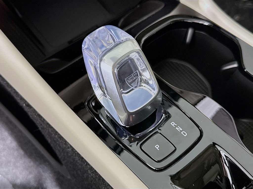 New 2026 Volvo XC40 B5 Plus w/ Protection Package Premier image 17