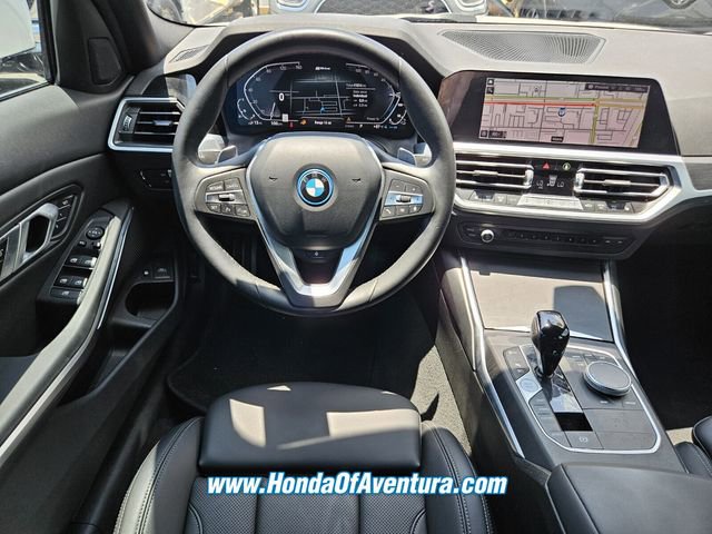 Used 2022 BMW 330e w/ Driving Assistance Package image 9