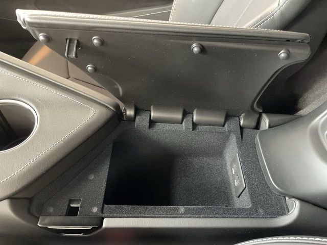 New 2026 Chevrolet Corvette Stingray Coupe w/ Battery Protection Package image 13