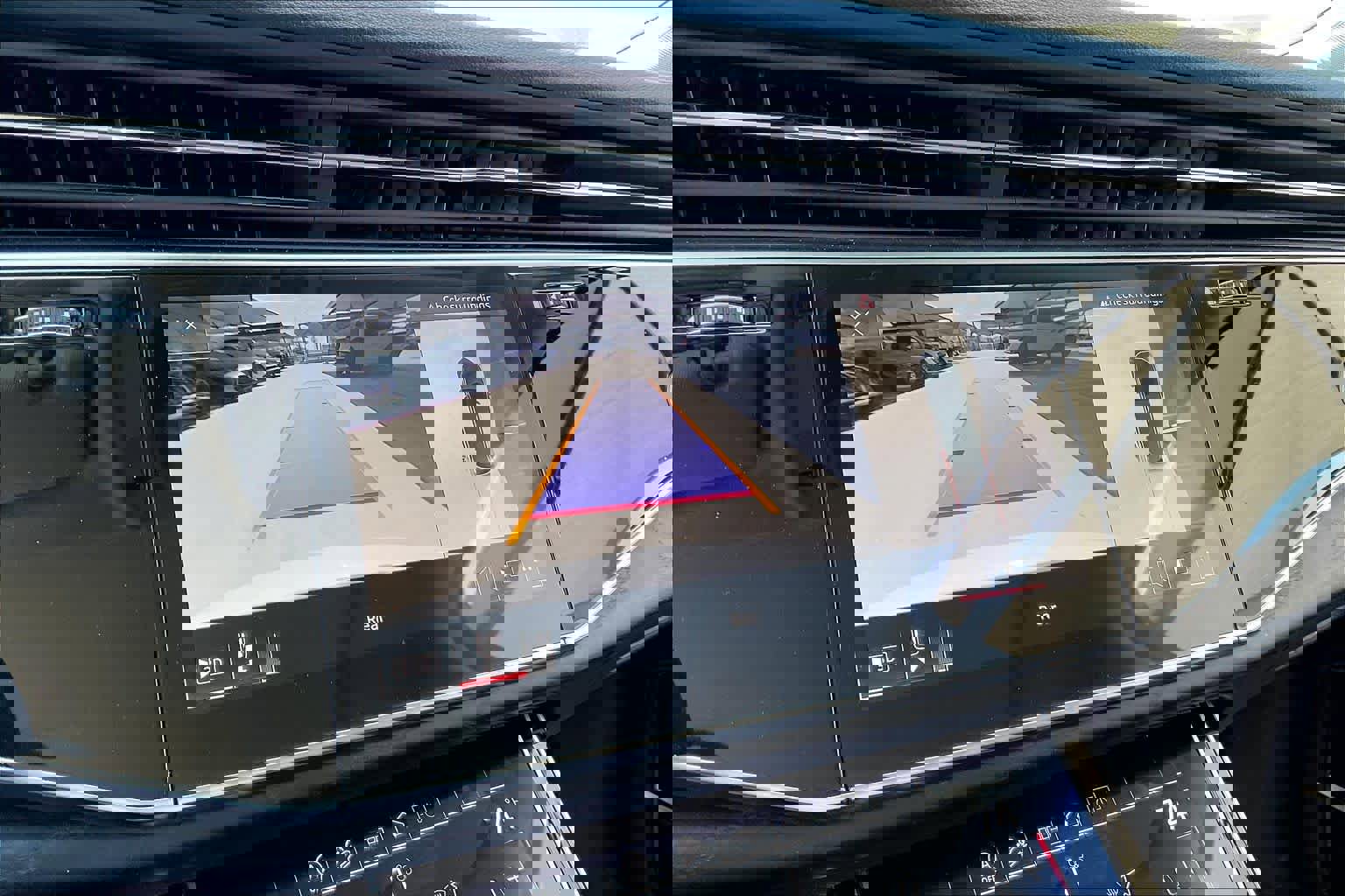 Used 2023 Audi Q7 Premium Plus w/ Premium Plus Package image 27