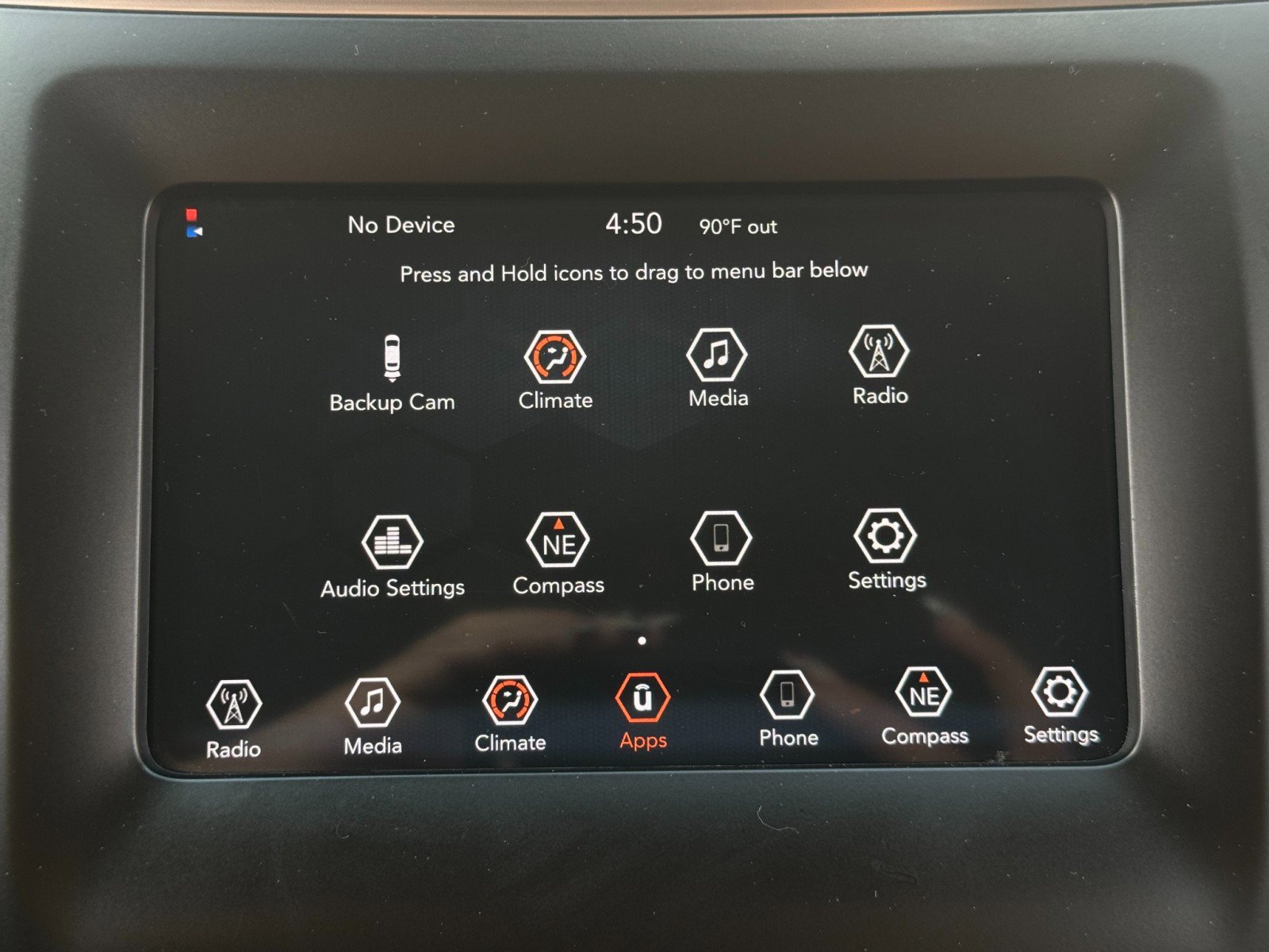 Used 2019 Jeep Cherokee Latitude w/ Popular Appearance Group FWD image 23