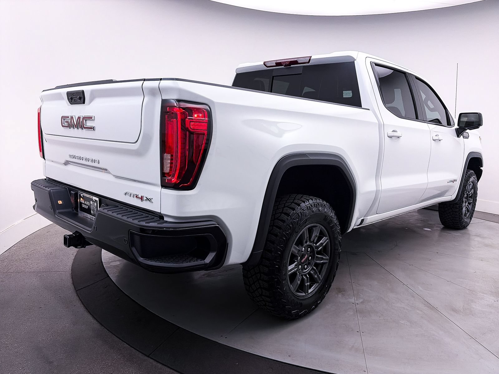 Used 2025 GMC Sierra 1500 AT4X AWD/4WD image 37