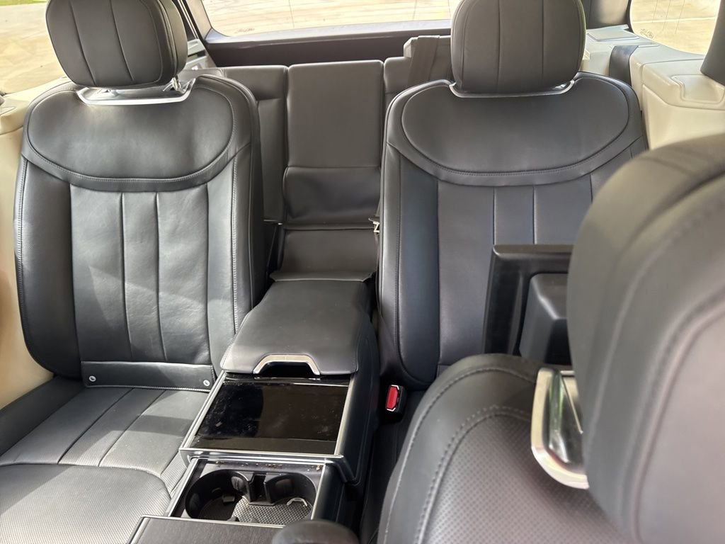 Used 2023 Land Rover Range Rover Autobiography AWD/4WD image 8