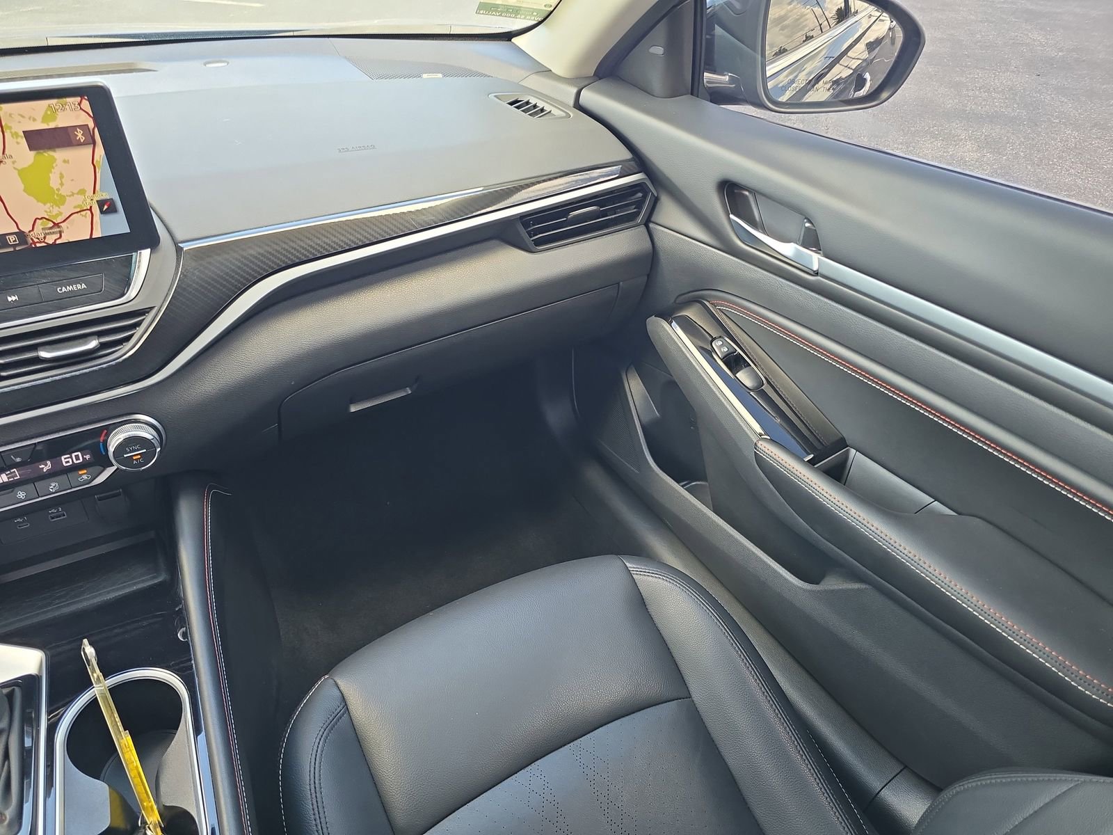 Used 2023 Nissan Altima 2.0 SR FWD image 12