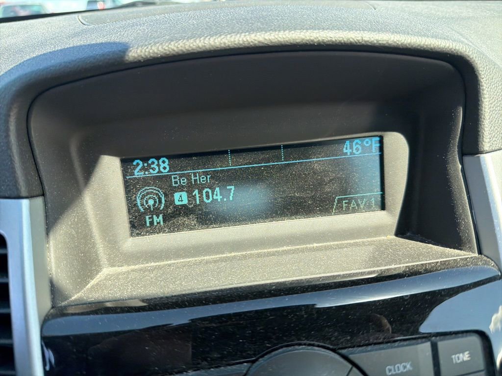 Used 2016 Chevrolet Cruze LT w/ Sun And Sound Package FWD image 14