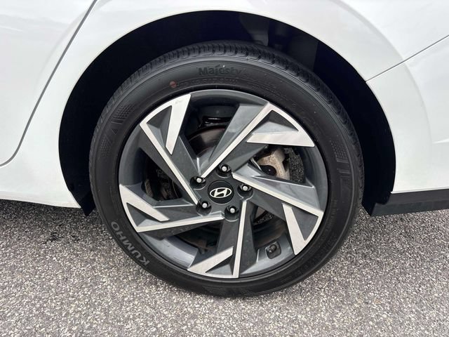 Certified 2025 Hyundai Elantra Sport FWD image 8