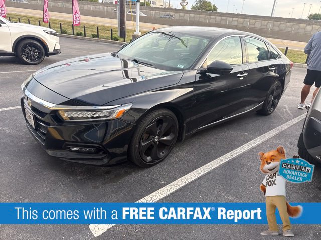 Used 2020 Honda Accord Touring image 2