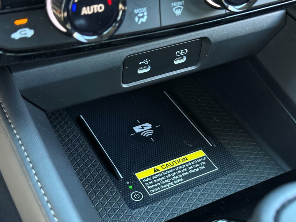 Used 2023 Honda Accord Touring image 27