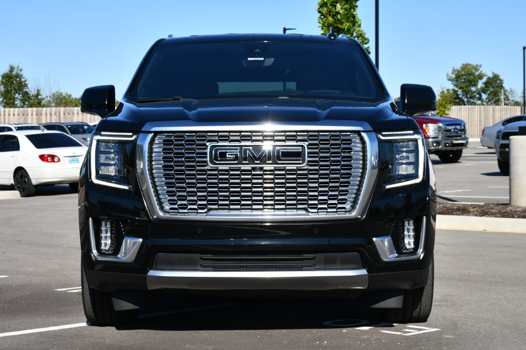 Used 2021 GMC Yukon XL Denali w/ Denali Ultimate Package AWD/4WD image 4