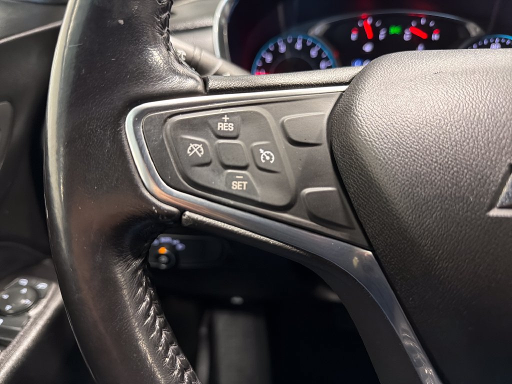 Used 2019 Chevrolet Equinox LT AWD/4WD image 11