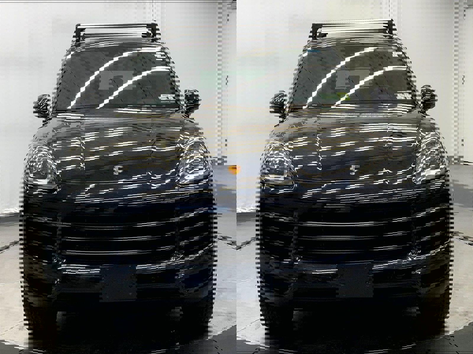 Used 2023 Porsche Cayenne Platinum Edition image 10